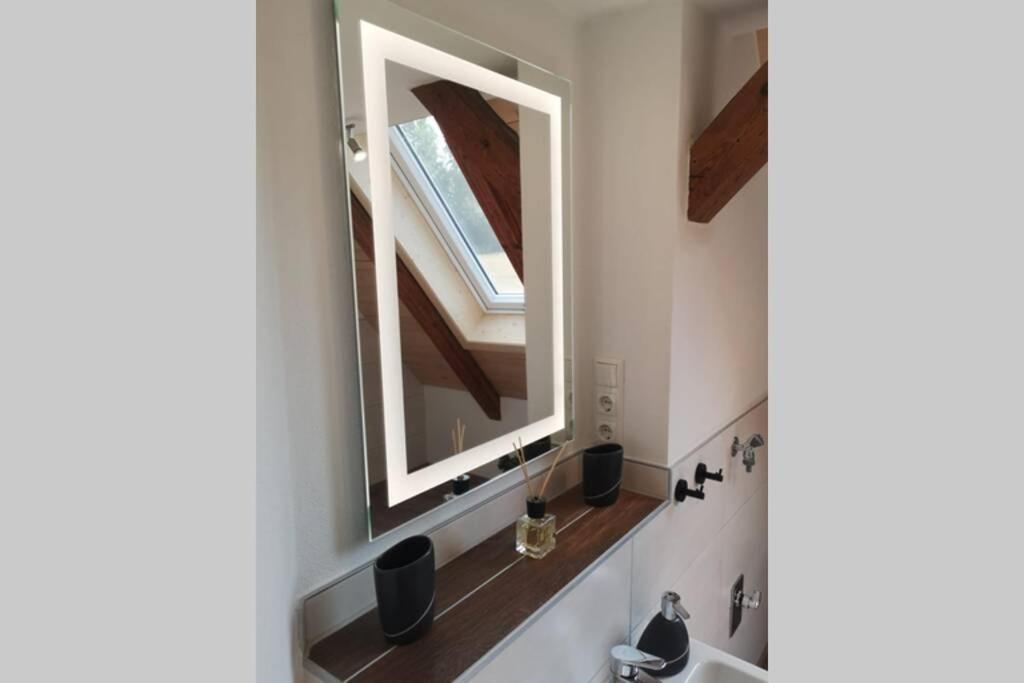 Ruhig Gelegene, Top Moderne Ferienwohnung - Hot Tub Und Sauna Gegen Aufpreis Neuhaus an Der Eger 外观 照片