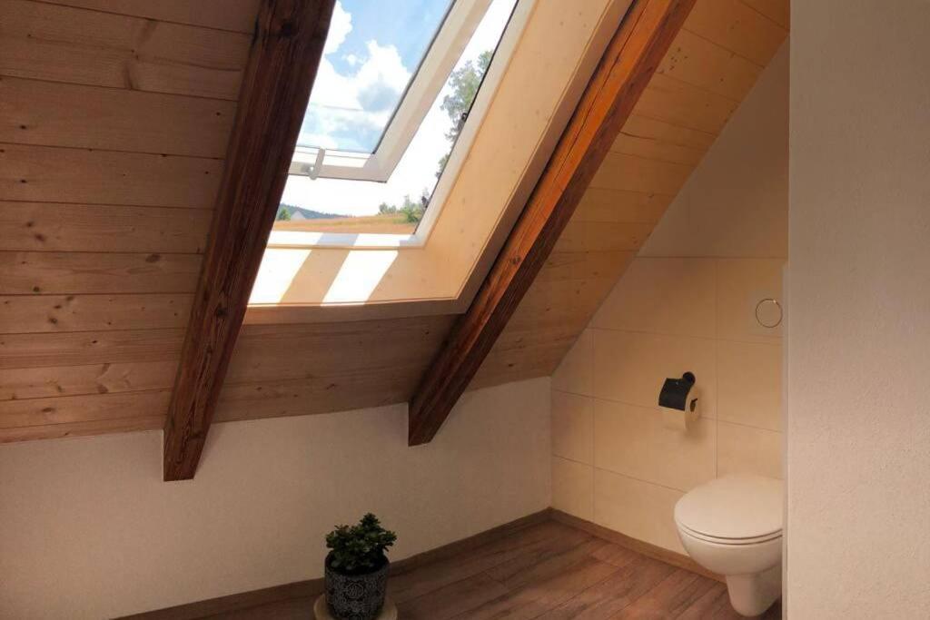 Ruhig Gelegene, Top Moderne Ferienwohnung - Hot Tub Und Sauna Gegen Aufpreis Neuhaus an Der Eger 外观 照片