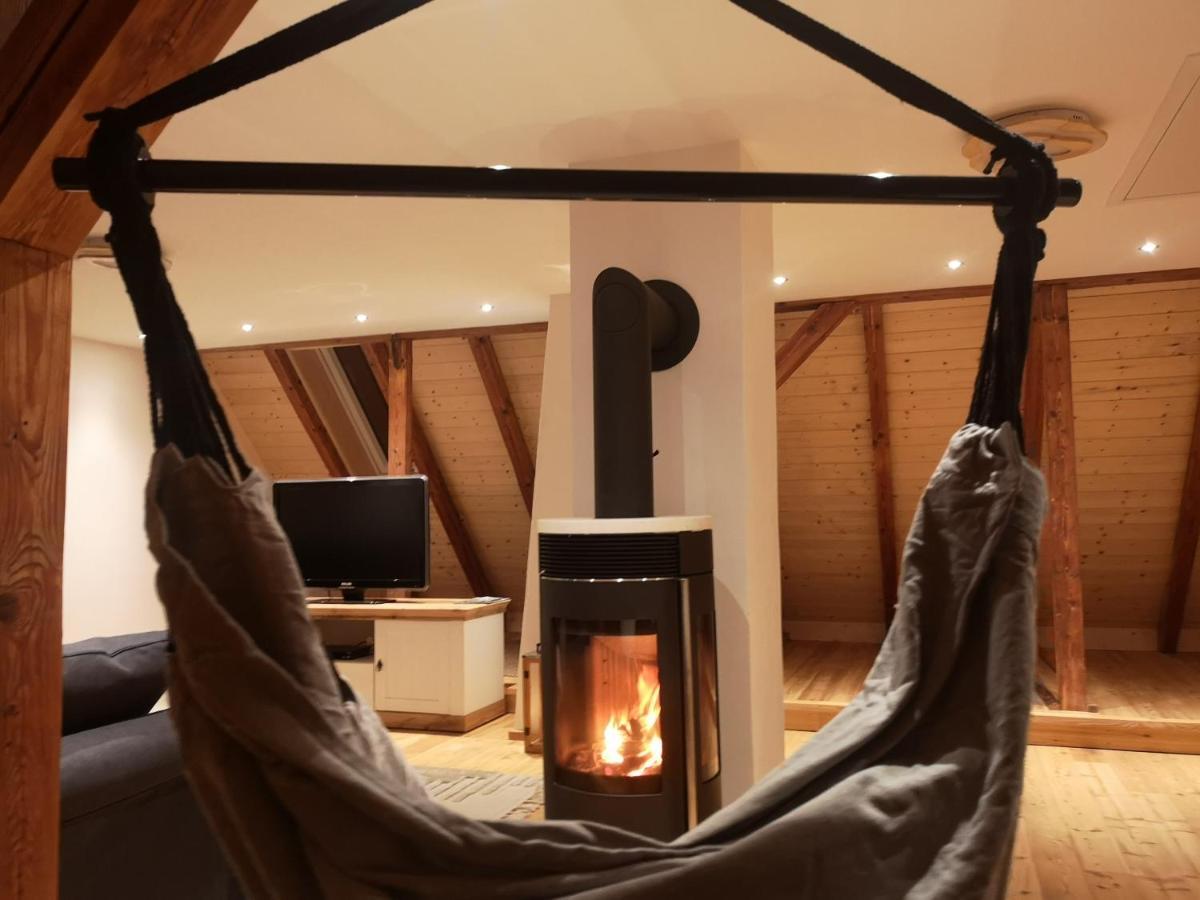 Ruhig Gelegene, Top Moderne Ferienwohnung - Hot Tub Und Sauna Gegen Aufpreis Neuhaus an Der Eger 外观 照片
